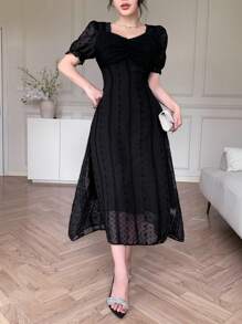 DAZY Vestido corto de mujer con cuello en pico combinado, decoración de perlas en la cintura, mangas cortas, textura de jacquard y aplicación de malla, ideal para cumpleaños y baile de graduación