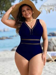 Swim Lushoire Baju Renang One Piece Wanita Ukuran Besar Warna Polos dengan Detail Lubang di Pinggang dan Lipatan untuk Liburan Musim Panas - Navy Blue - View 4