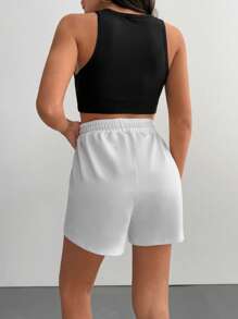 RueChic FITTED ELASTICAL WAIST DRAWSTRING PIPPING SHORT - Cream - View 2