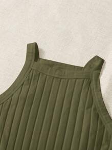 SHEIN EZwear Plus Size Women Ribbed Knit Solid Color Fitted Tank Top - Army Green - View 3