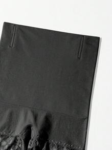 SHEIN 1pc Women's Solid Color Compression Shorts, Minimalist And Fashionable, Suitable For Summer - Black - View 7