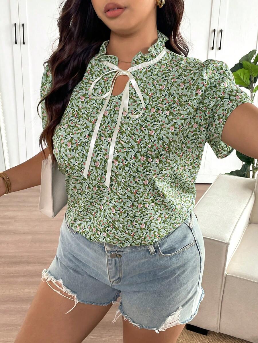 SHEIN Frenchy Plus Size Summer Beach Vacation Loose Design Short Sleeve Tee