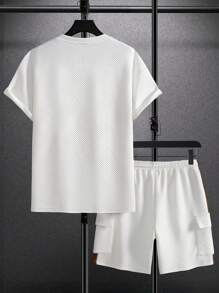 Manfinity Homme Conjunto de camiseta de manga corta con pantalón corto de color contrastante para hombres, 2 piezas