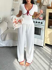 女士休闲撞色家居服套装，纯色短袖上衣和长裤