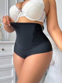 Große Größen einfarbige, schlicht geschnittene, figurformende Shorts für den Sommer - Schwarz - Übersicht 4