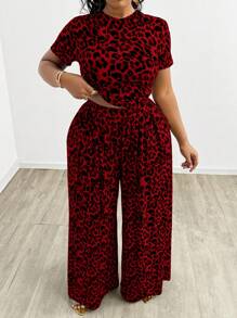 SHEIN SXY 大码女式豹纹短款 T 恤和阔腿裤 2 件套，适合所有季节、约会之夜、生日、单身派对装、休闲、购物、街头装、外出，易于搭配且看起来修身，凸显身材 - 紅色 - 查看 6