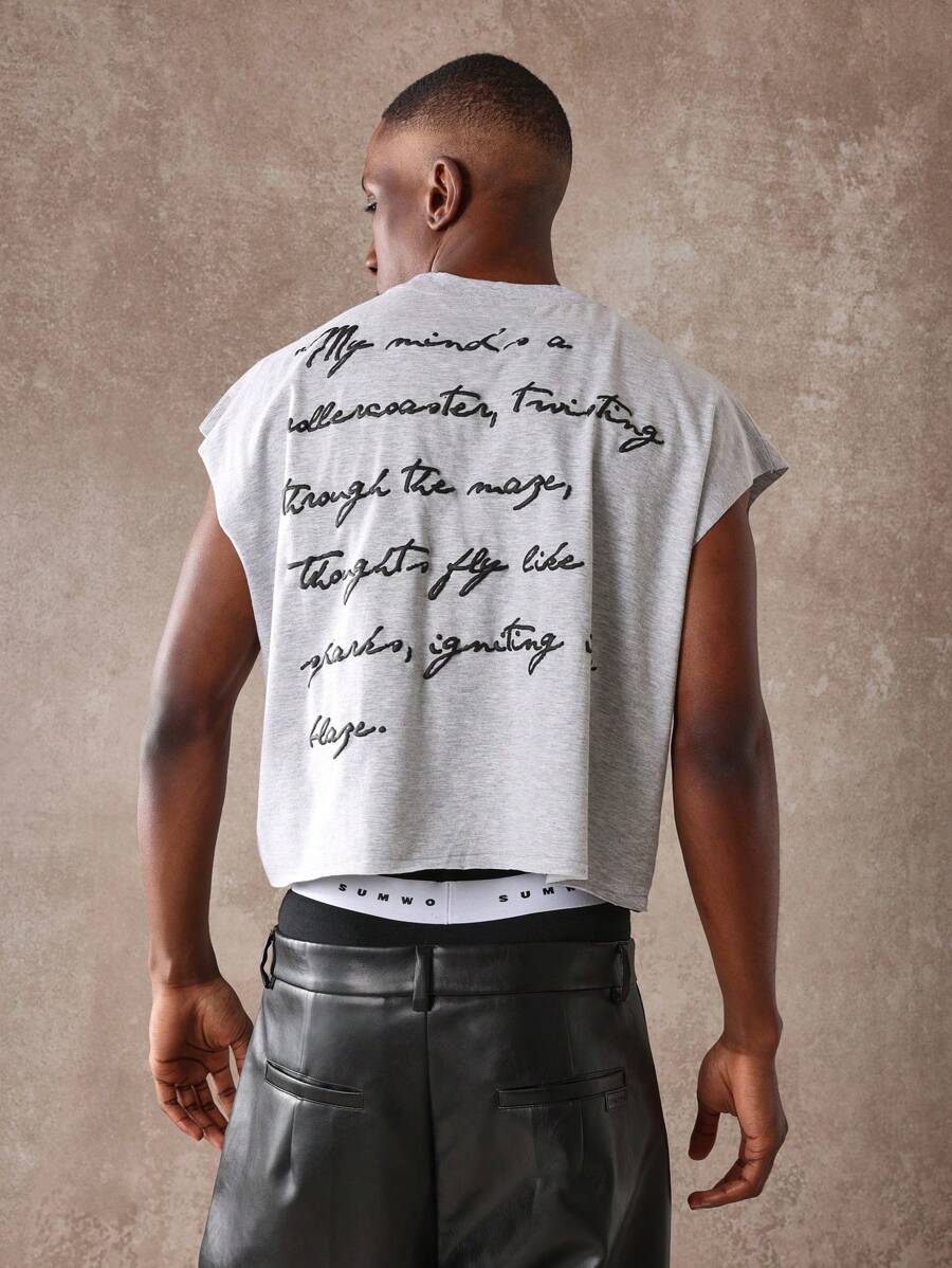 SUMWON Top corto de diseñador con estampado de texto poético en la espalda, moda urbana de verano, estilo deportivo casual de algodón sin mangas, camiseta gráfica de músculo