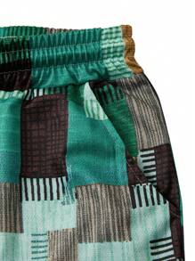 Manfinity RSRT Men's Vacation Casual Geometrical Print Drawstring Waist Shorts Beach - Green - View 4