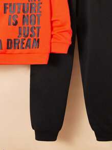 SHEIN 2pcs/Set Tween Boys Casual Letter Print Graphic Crew Neck Sweatshirt And Solid Color Fleece Lined Jogger Pants Set, Thickened