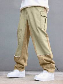 Manfinity EMRG Men's Utility Pocket Raw Hem Relaxed Fit Jeans - Multicolor - View 3