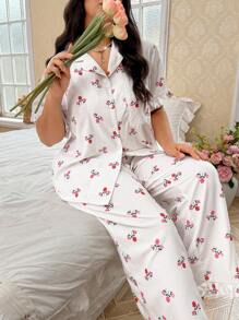 CottageSlumber Conjunto de ropa de dormir de talla grande con volantes en el bajo y estampado floral romántico