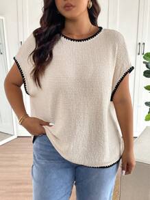 SHEIN Frenchy Maglietta casual a maniche a pipistrello con bordini a contrasto, scollo tondo, per taglie forti