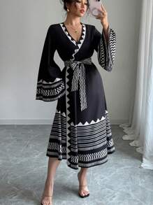 Chiquease Rochie de vacanță cu decolteu în V cu imprimeu floral - Negru - Vizualizare 3