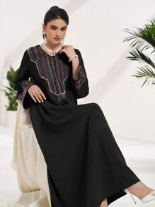 Al Najma 保守休闲刺绣女士阿拉伯宽松连衣裙，女士土耳其长袍，朴素的卡夫坦 - 黑色 - 查看 5