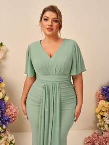 SHEIN Belle Plus Size Elegant Minimalist Romantic Light Green Ruffle Sleeve V-Neck Split Pleated Long Bridesmaid Dress - Green - View 6