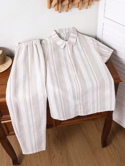 SHEIN Conjunto de 2 peças/conjunto para meninos adolescentes estilo universitário casual confortável e versátil, camisa polo listrada com gola polo e calças com cós elástico, adequado para outono, primavera, verão, adequado para uso diário, brincadeiras ao ar livre, escola, rua, festa e lazer em casa