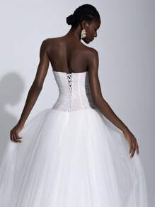 Elitara Elegant White Lace Splice Mesh Bustier, 3D Fish Bone Tapes Mesh, Champagne Lining Super Flared A-Line Hem, Adjustable Back Ties, Extra Long Train Wedding Dress, Bride