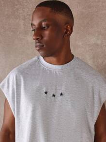 SUMWON Top corto de diseñador con estampado de texto poético en la espalda, moda urbana de verano, estilo deportivo casual de algodón sin mangas, camiseta gráfica de músculo