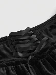 ROMWE Goth Vintage dunkelsamtige Shorts mit gerüschtem Saum, Schleifenvorderteil, blendfreie Damen