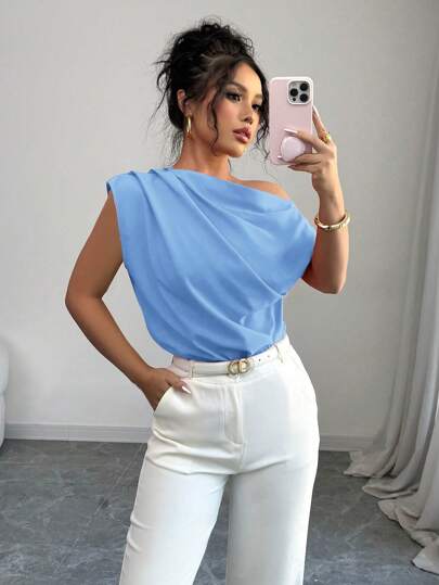 Elenzga Enfärgad skjorta med plisserad asymmetrisk hals för kvinnor, minimalistisk modesommar