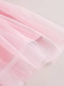 Infant/Toddler Girl Sweet Mesh Tulle Dress With 3D Furry Heart Decor, Suitable For Spring/Autumn