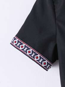 Young Boy Khaki National Day Abaya Kaftan Jalabiya Tunic Festival Traditional Totem Retro Print Patchwork Contrast Color Short Sleeve Button-Up Shirt + Black Shorts 2pcs Set, Modest & Comfortable Suitable For Party, Family Gathering - Black - View 6