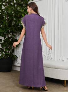 Al Najma Embroidered Neck Floral Cut-Out V-Neck Elegant Arabic Style Dress Kaftan Jalabiya Dress - Purple - View 2