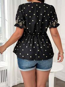 Breezaya Blusa ajustada de manga corta con cuello en V profundo y estampado floral para mujer de talla grande