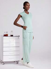 Scrubzie 1 set femeie cu decolteu în V cu mâneci crestate și pantaloni uniformă pentru scrub, culoare uni simplă