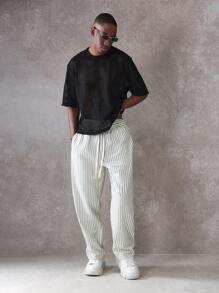 SUMWON Luxuriöses, quadratisch geschnittenes gehäkeltes T-Shirt, Sommerstrandmode, moderner Streetwear-Stil, urbaner Stil, lässiges Designer Mesh-Oberteil mit durchsichtiger Netztextur, Oversized Premium-Netz-T-Shirt