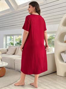 SHEIN Camisón de manga corta con encaje, lazo y cinta decorativa, de unicolor, tallas grandes - Burdeos - Ver 3