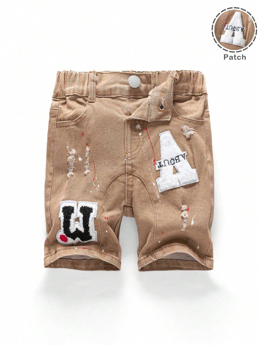 SHEIN 男童夏季街头酷炫字母贴片破洞磨边高弹修身牛仔短裤，带口袋，街头风春假 - 卡其色 - 查看 1