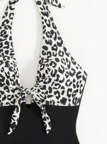 SHEIN Beach Summer Outfits For Women: 1pc Bowknot Front Leopard Print & Solid Color Pleated Elegant One Piece Swimsuit - Multicolor - View 6