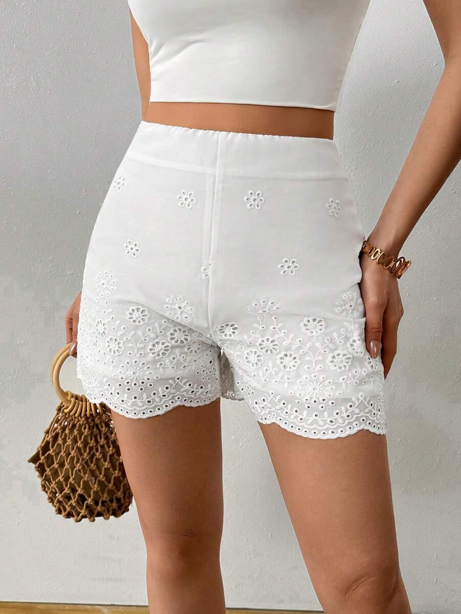 Chiquease Shorts casuales con bordado blanco, minimalistas y de moda, aptos para el verano - Blanco - Ver 1