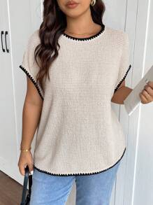 SHEIN Frenchy Maglietta casual a maniche a pipistrello con bordini a contrasto, scollo tondo, per taglie forti