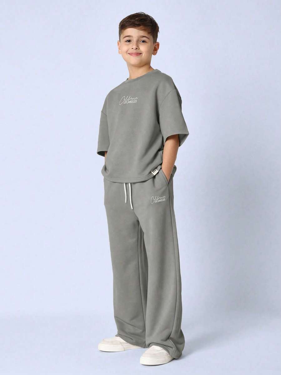 SUMWON Ensemble de survêtement de luxe deux pièces surdimensionné de Californie, Los Angeles. Portez ce survêtement décontracté, sportif et actif pour l'automne, l'hiver et les vacances. Ensemble coordonné douillet et doux. - Gris foncé - Voir 1