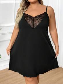 SHEIN CURVE+ 大码女式撞色蕾丝优雅背心裙，性感吊带蕾丝拼布连衣裙