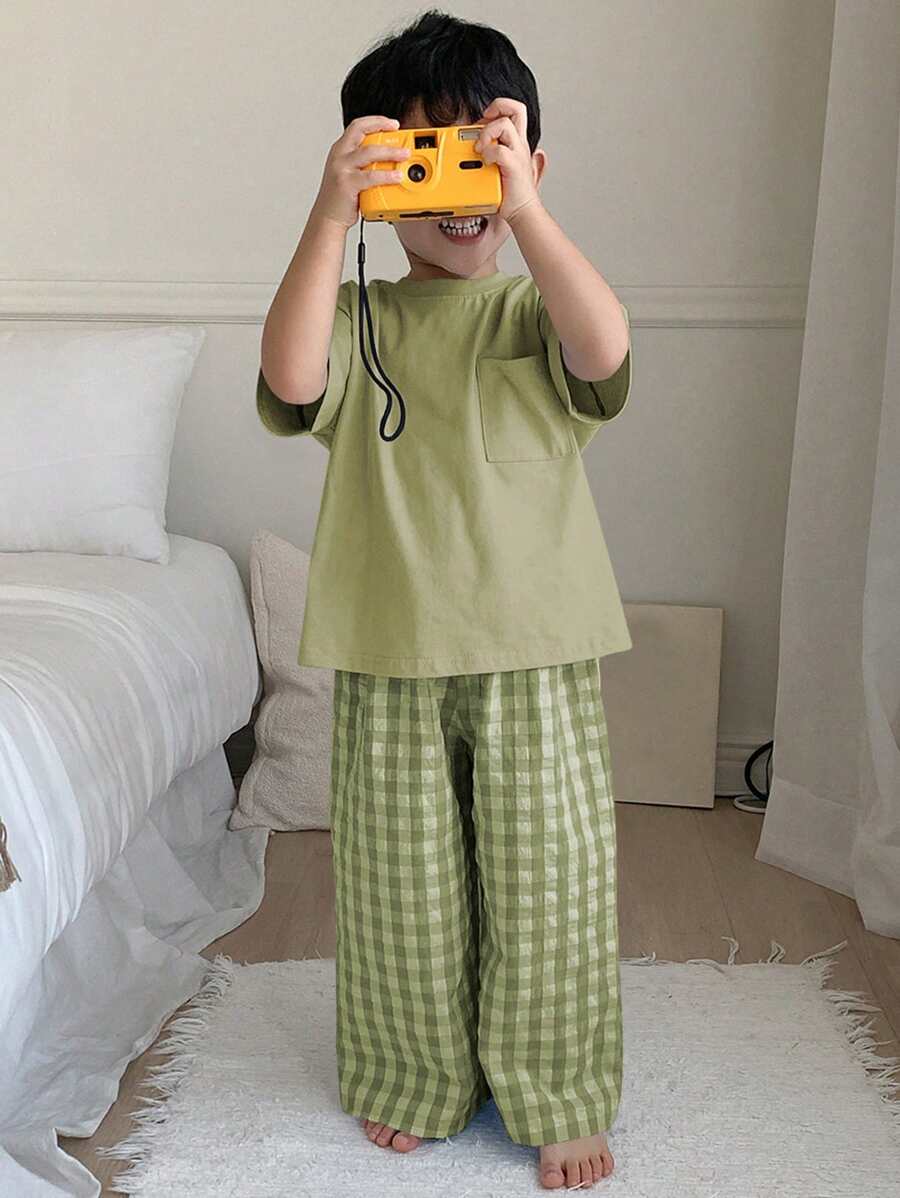Dazy Kids 2pcs/Set Toddler Boys Round Neck Solid Color Knitted Short Sleeve T-Shirt + Woven Plaid Pants Homewear Set, Spring/Summer - Green - View 1