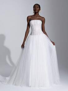 Elitara Elegant White Lace Splice Mesh Bustier, 3D Fish Bone Tapes Mesh, Champagne Lining Super Flared A-Line Hem, Adjustable Back Ties, Extra Long Train Wedding Dress, Bride
