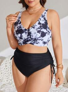 SHEIN Swim Curve Plus Size Women 2 Pieces Swimwear Set With Tie-Dye Printed Top With Bow And Solid Color Drawstring Shorts, Suitable For Resort, Beach, Pool