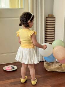 SHEIN Babygirl 可爱 3D 鸭子图案针织短袖上衣和荷叶边下摆裙子套装，百搭夏季服装 - 黃色 - 查看 2