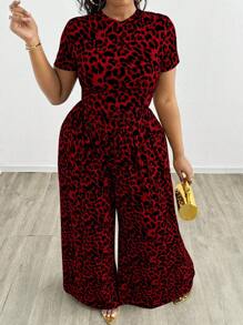 SHEIN SXY 大码女式豹纹短款 T 恤和阔腿裤 2 件套，适合所有季节、约会之夜、生日、单身派对装、休闲、购物、街头装、外出，易于搭配且看起来修身，凸显身材 - 紅色 - 查看 9