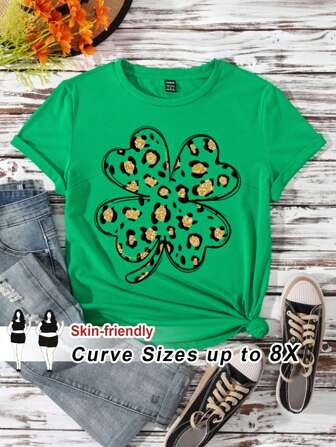 SHEIN CURVE+ Casual Minimalist All-Over Printed Plus Size Short Sleeve T-Shirt