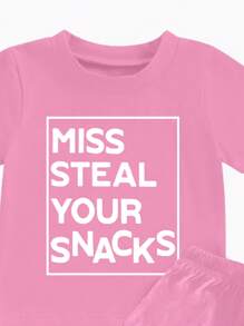 Babymeisjes "Miss Steal Your Snacks" Letter Print Ronde Hals Korte Mouw T-shirt En Shorts Casual Roze Outfit