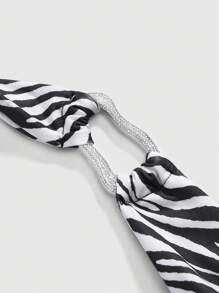 ROMWE J-Fashion Vintage Sexy Lace Splice Halter Keyhole Back Zebra Striped Rhinestone Buckle Women Camisole - Black and White - View 3