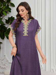 Al Najma Embroidered Neck Floral Cut-Out V-Neck Elegant Arabic Style Dress Kaftan Jalabiya Dress - Purple - View 1