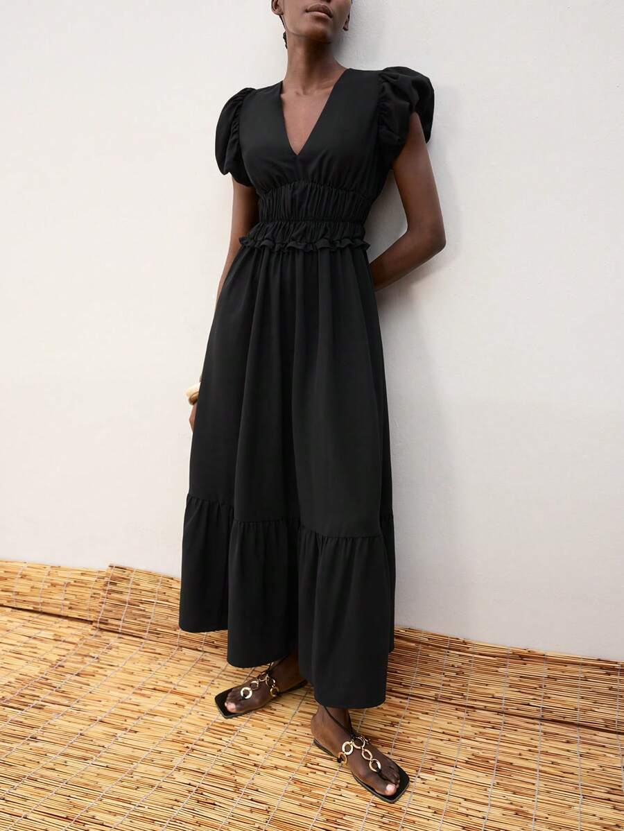 Maija 2025夏季新款腰部松紧聚拢荷叶边泡泡袖大摆连衣裙，音乐节海滩度假日常休闲浪漫都市度假适合外出聚会婚礼宾客复古毕业季黑色连衣裙海滩度假波西米亚风格伊比沙岛度假装夏季多巴胺度假装，ins同款度假风异域风情乡村音乐节西部装 - 黑色 - 查看 1