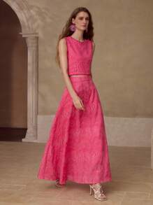 MOTF PREMIUM FALDA A LÍNEA CON BORDADO DE OJALES