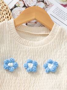 SHEIN Genkimix Kids Bộ 2 món gồm áo thun vải dệt họa tiết hoa 3D và quần dài thoải mái dành cho bé gái, thích hợp mặc ở nhà hoặc ngoài trời. - Màu xanh nhạt - Xem 4