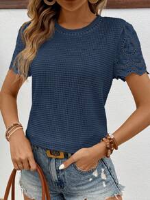 SHEIN Frenchy Camiseta holgada y casual de manga corta con bordado y efecto quemado en patchwork para mujer